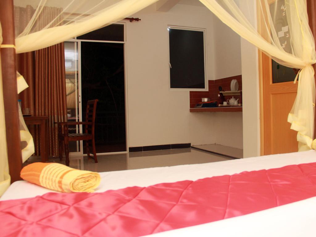 Sun Rest Mirissa Hotel Banduramulla ภายนอก รูปภาพ