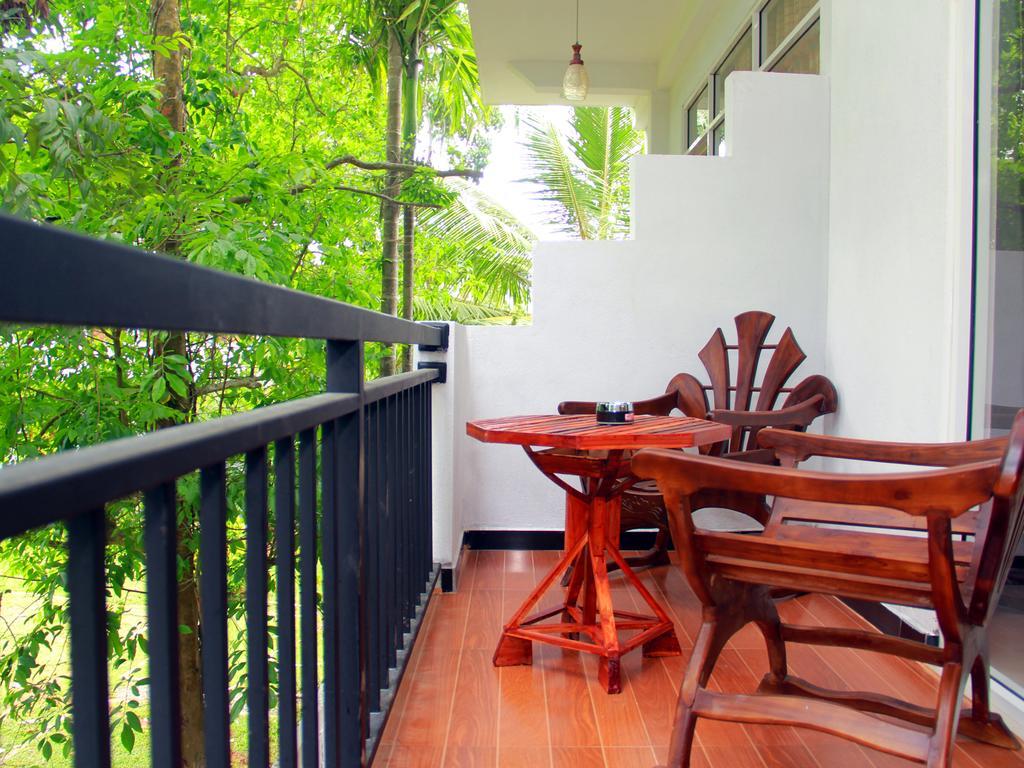 Sun Rest Mirissa Hotel Banduramulla ภายนอก รูปภาพ