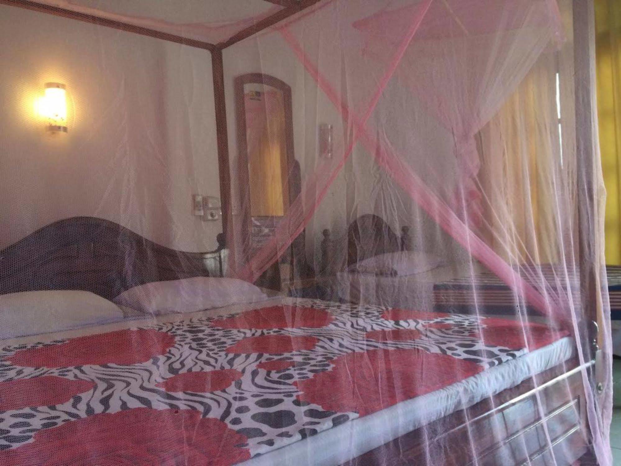 Sun Rest Mirissa Hotel Banduramulla ภายนอก รูปภาพ