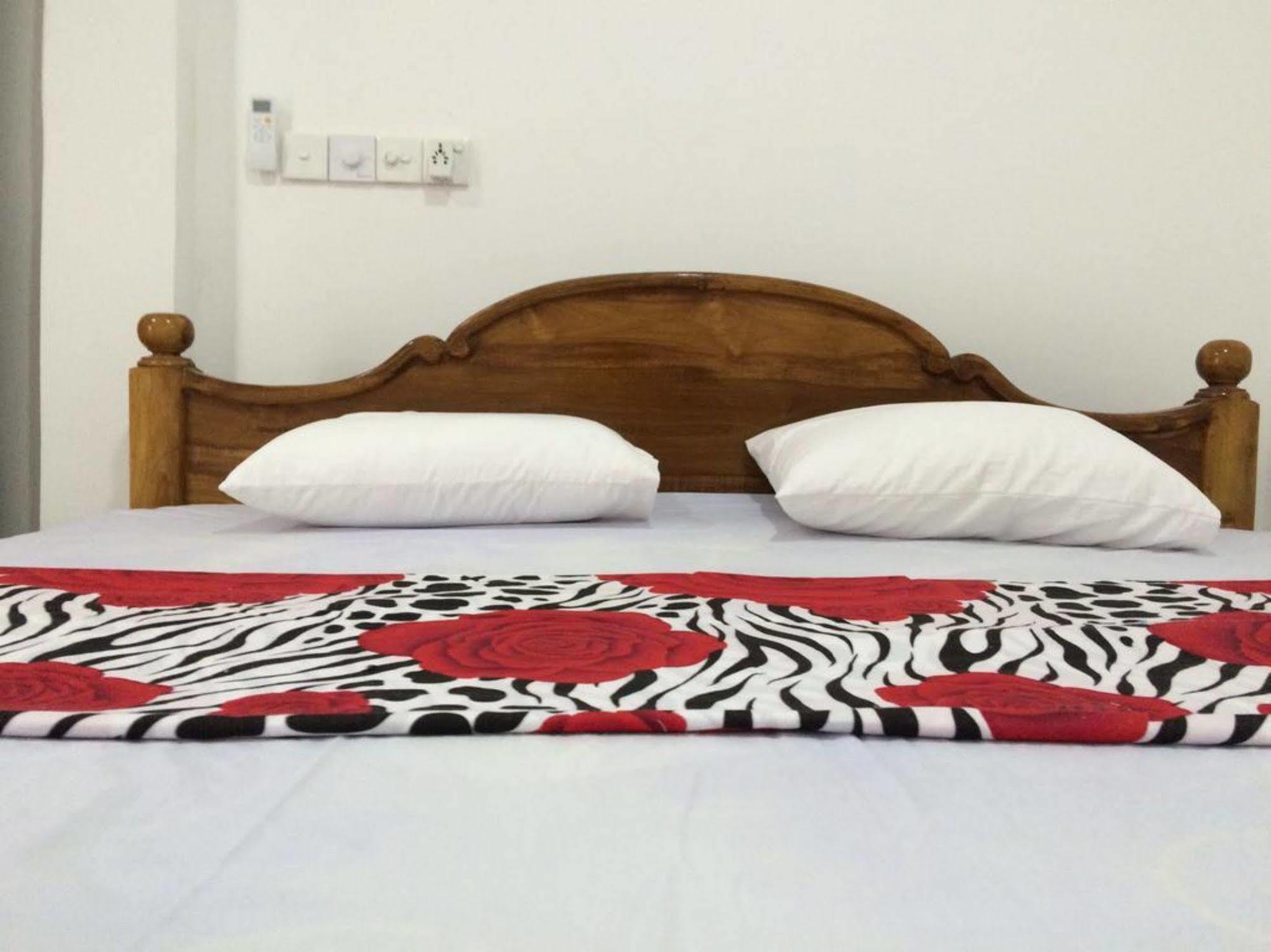 Sun Rest Mirissa Hotel Banduramulla ภายนอก รูปภาพ