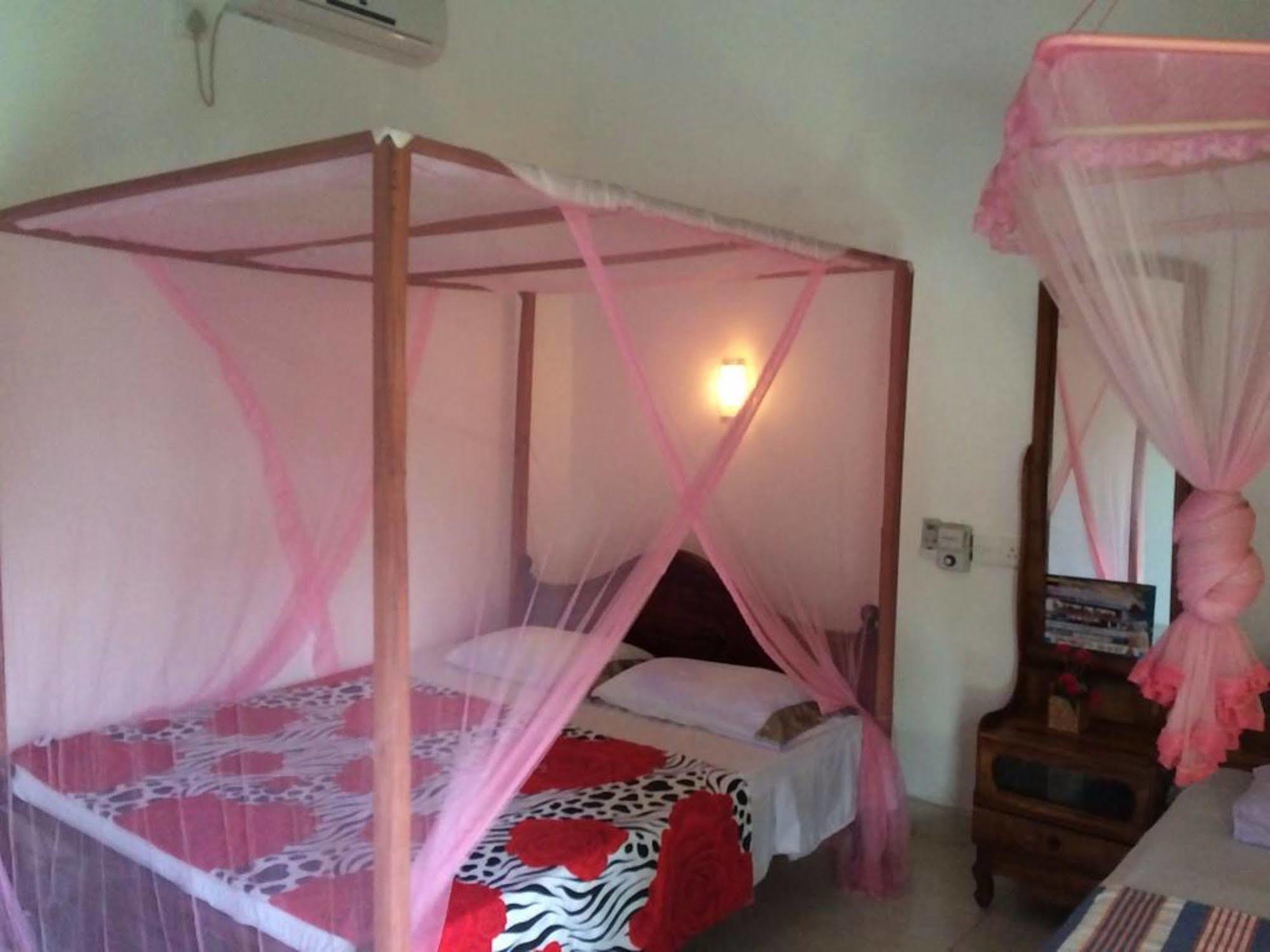 Sun Rest Mirissa Hotel Banduramulla ภายนอก รูปภาพ
